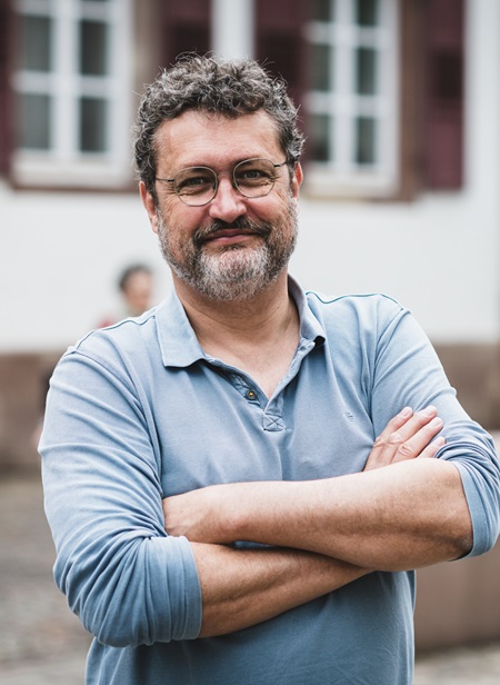 A voix haute : le pays des cendres